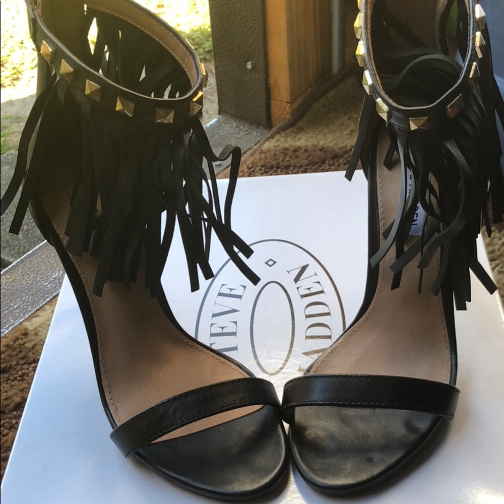 Steve Madden Black Leather Sandals